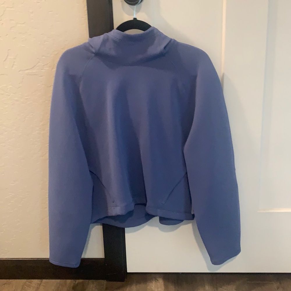 Lululemon airwrap hoodie
